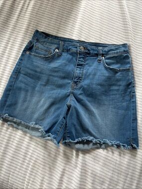 Crown & Ivy Blue Frayed Hem Denim Shorts